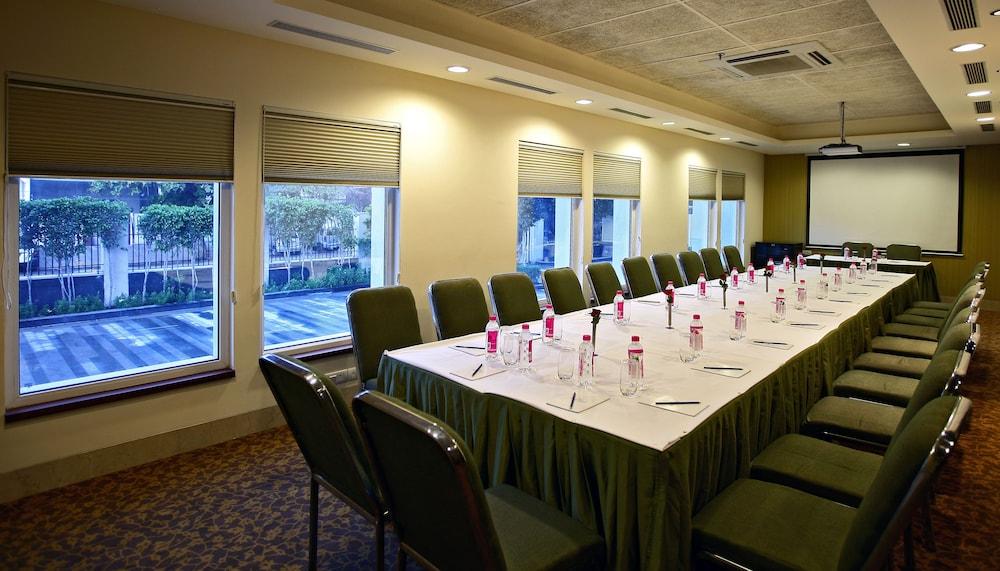 Muse Sarovar Portico Nehru Place Νέο Δελχί Εξωτερικό φωτογραφία