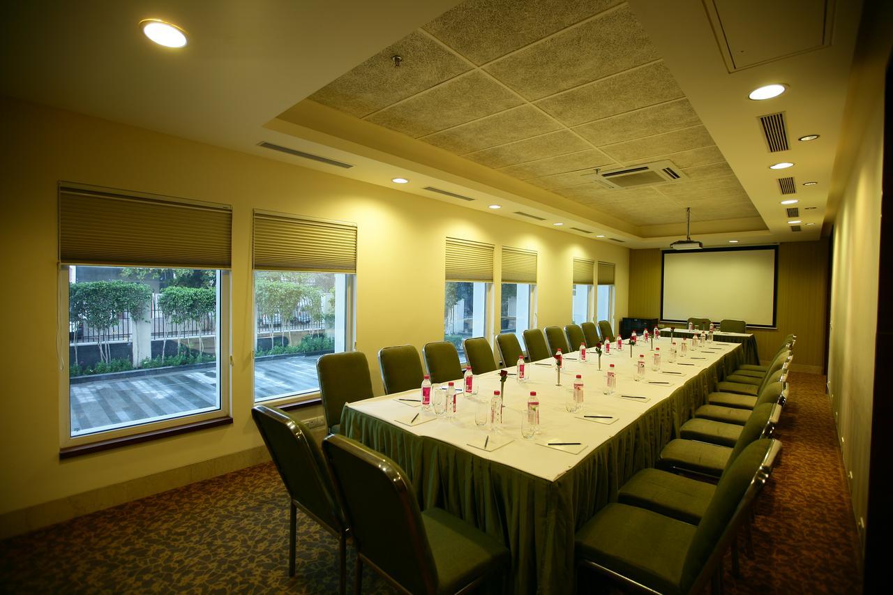 Muse Sarovar Portico Nehru Place Νέο Δελχί Εξωτερικό φωτογραφία